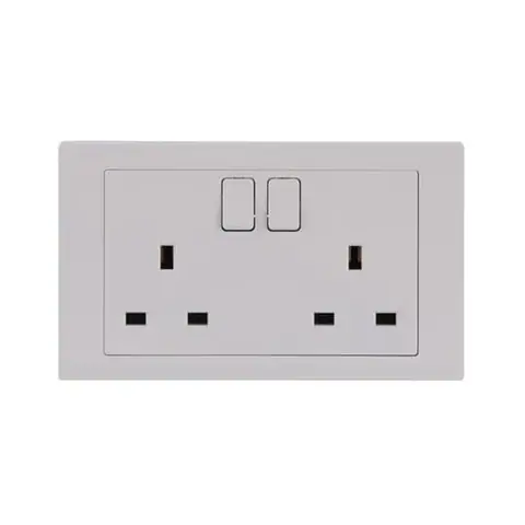 مقبس بمفتاح بريطاني إيه بي بي Inora BL239، وحدتان، ثنائي القطب DP، 13 أمبير — 2TCZ172097R0040