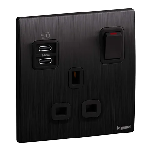 Legrand Mallia Senses — British standard single pole socket outlets 13 A - 250 V~ — 1G BS13A DP 24W SWITCHED USB C+C, Brushed Black — 281173BB