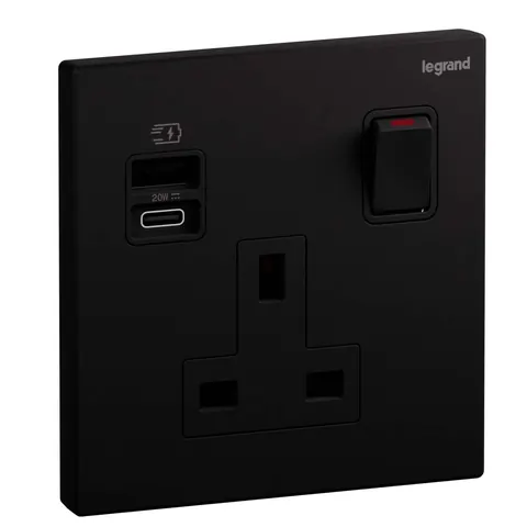 مقبس كهربائي بريطاني ليجراند جاليون، وحدة واحدة، 2P، 13 أمبير، بمفتاح، USB A+C 20W، أسود مطفي — 282338-C
