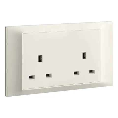 Legrand Belanko S — 2G Bs 13A Unswitched Socket X 31, Ivory — 6 178 45