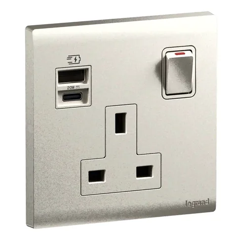 Legrand Obria — British standard double pole USB A+C 24W socket outlets 13 A - 250 V, Champagne — MEC33086CH