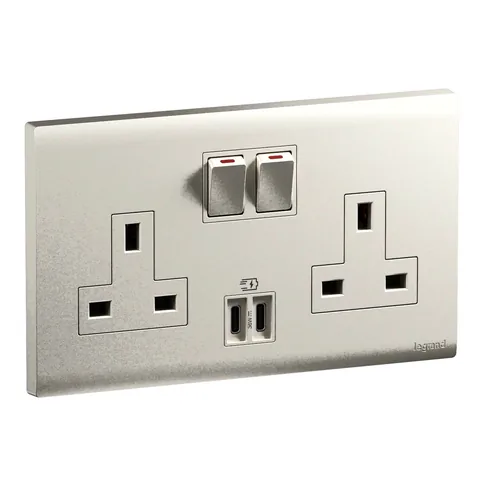 Legrand Obria — British standard socket outlets 13 A - 250 V~ with USB charger — 2G BS13A DOUBLE POLE SWITCHED SOCKET USB C+C 36W= charge feature: Power Delivery, Champagne — MEC33095CH