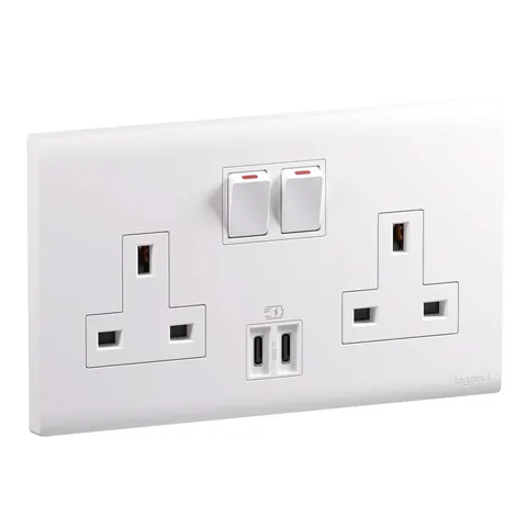 مقبس كهربائي بريطاني ليجراند أوبريا، وحدتان، 2P، 13 أمبير، بمفتاح — MEC33095WH