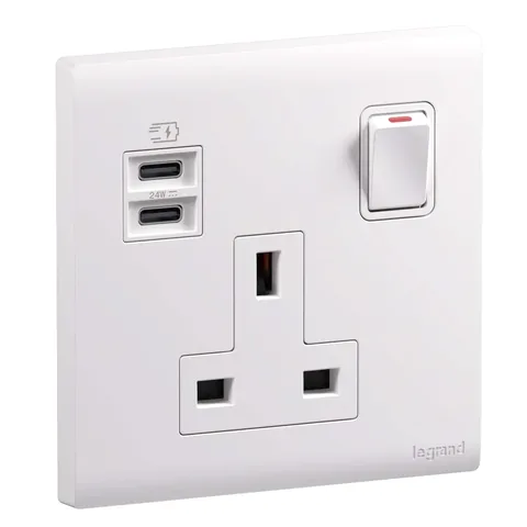 مقبس كهربائي بريطاني ليجراند أوبريا، 2P، 13 أمبير، أبيض — MEC33097WH